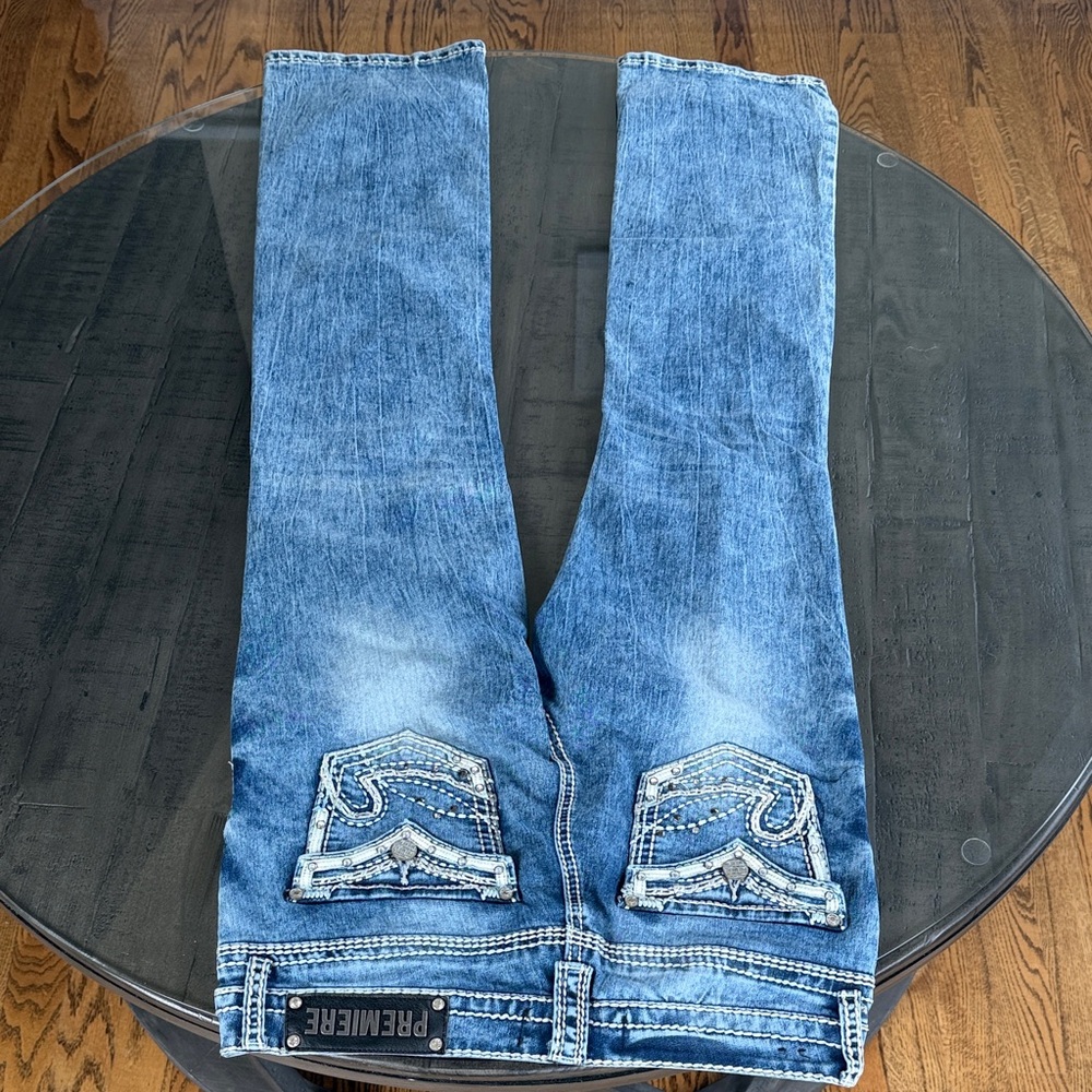 Premier Women's Light Blue Boot Cut embellished Distressed Jeans. Size 9/10 - Picture 8 of 8